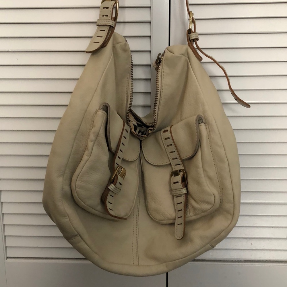 Línea Pelle messenger bag
